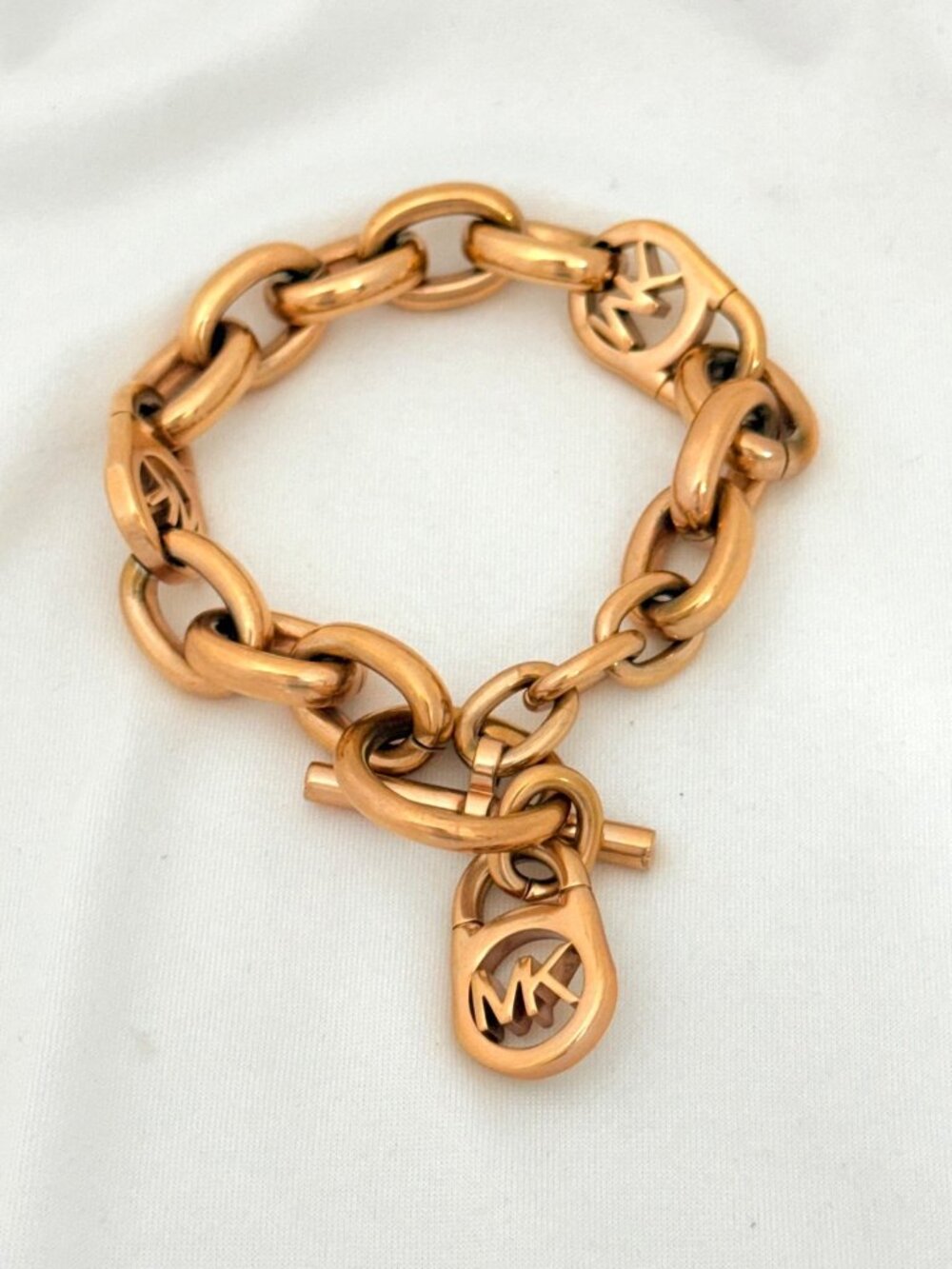 Chunky Michael Kors Logo Link Bracelet in Rose Gold Tone